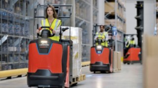 Das LED-Licht der Kommissionierer N20 sind besonders hell Die Kommissionierer N20 von Linde Material Handling mit vorderem LED-Licht
