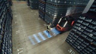 Linde Load Management Advanced von Linde Material Handling Das Linde Load Management Advanced von Linde Material Handling macht das Lasthandling mit Hochhubwagen einfacher und sicherer.