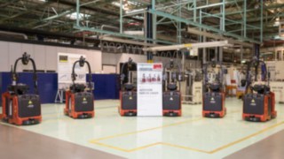 Produktgruppe der automatiserten Stapler von Linde bei Opel Wien. Automatiserte Stapler von Linde
